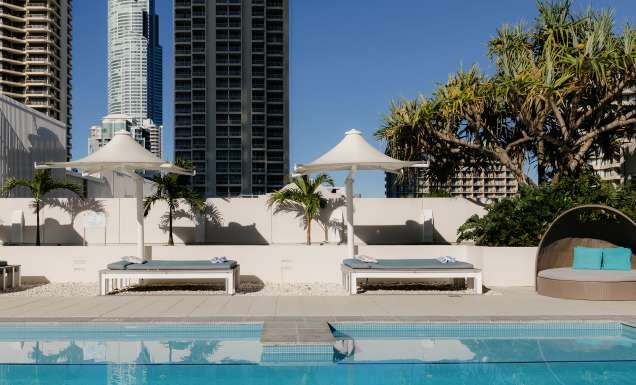Hilton Surfers Paradise Hotel & Residences rooftop pool
