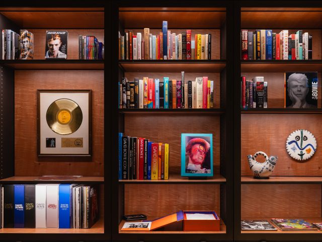 Mona library Phrontisterion David Bowie