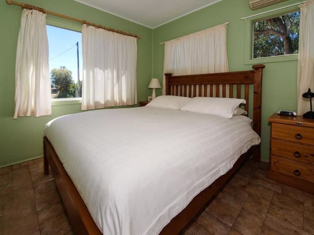 Fossickers Cottages, Lightning Ridge