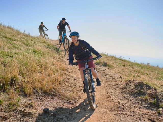 bike rider on albury wodonga nature trails