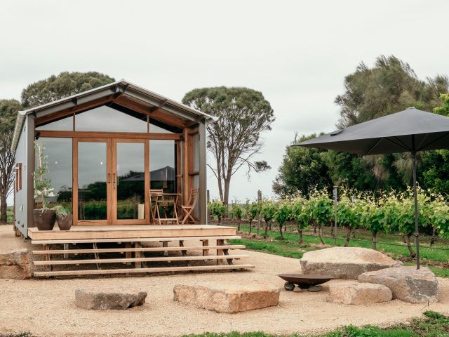 Basalt Retreat villa in the vines
