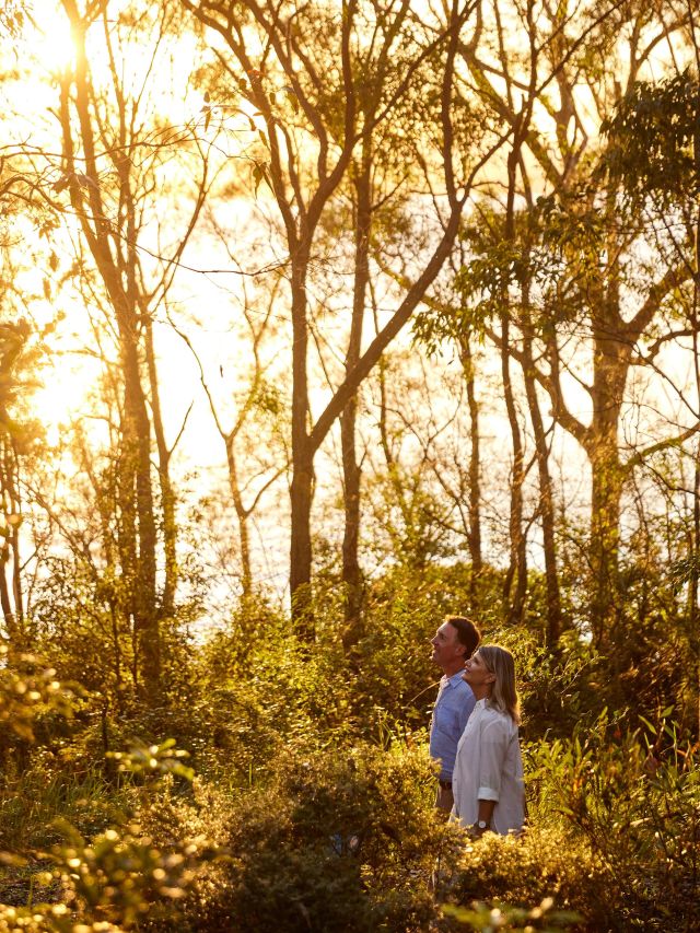 a couple wlaking along Green Point Foreshore Reserve