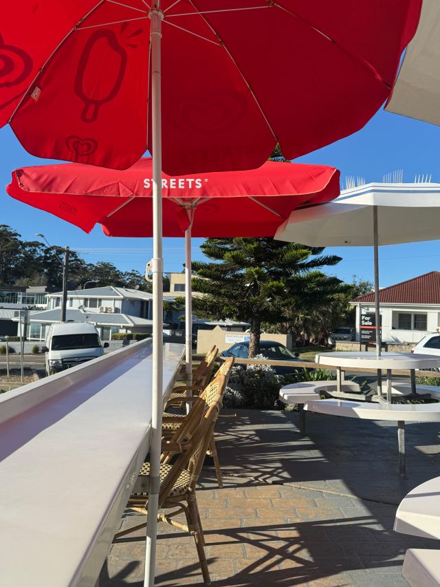 Mollymook Beach Hut Cafe, NSW