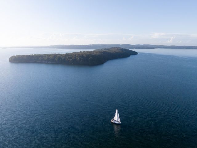 sail lake macquarie