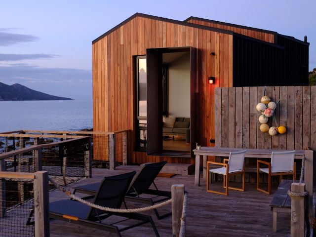 Picnic Island cabin, Tasmania