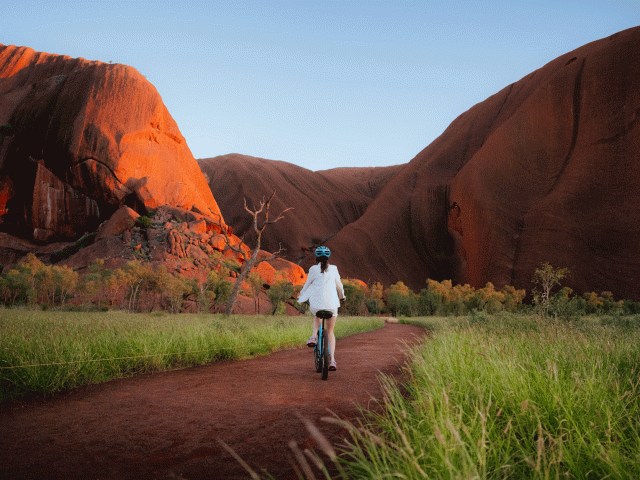 biking uluru