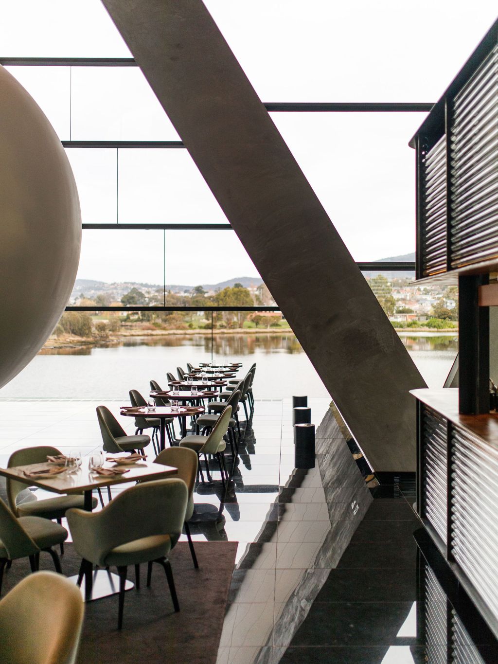 Faro Bar and Restaurant
