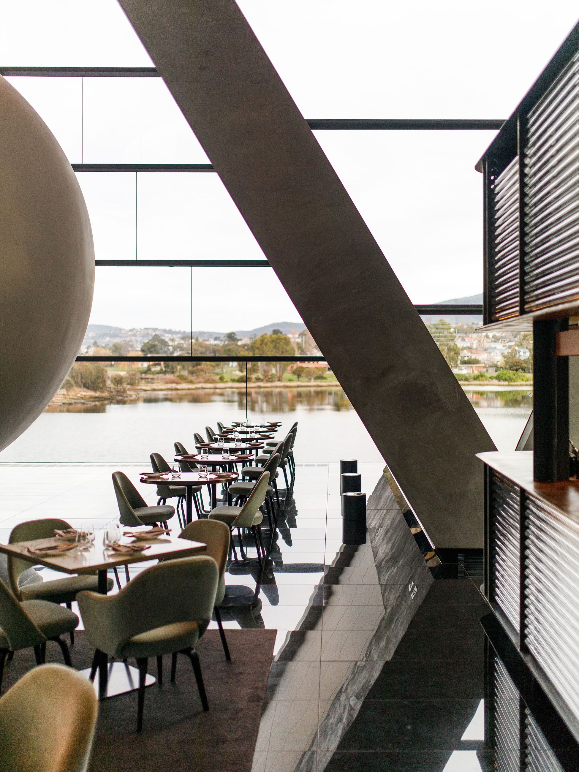 Faro Bar and Restaurant