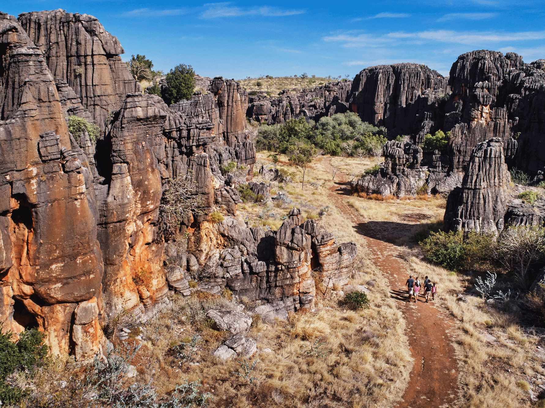 mimbi caves tour