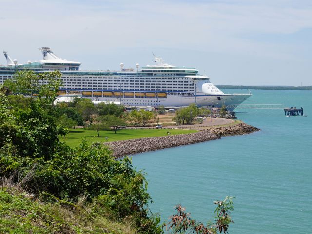 Voyager of the Seas in darwin