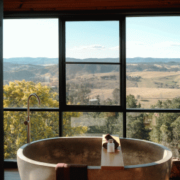 Mt Kanimbla Retreats bathtub