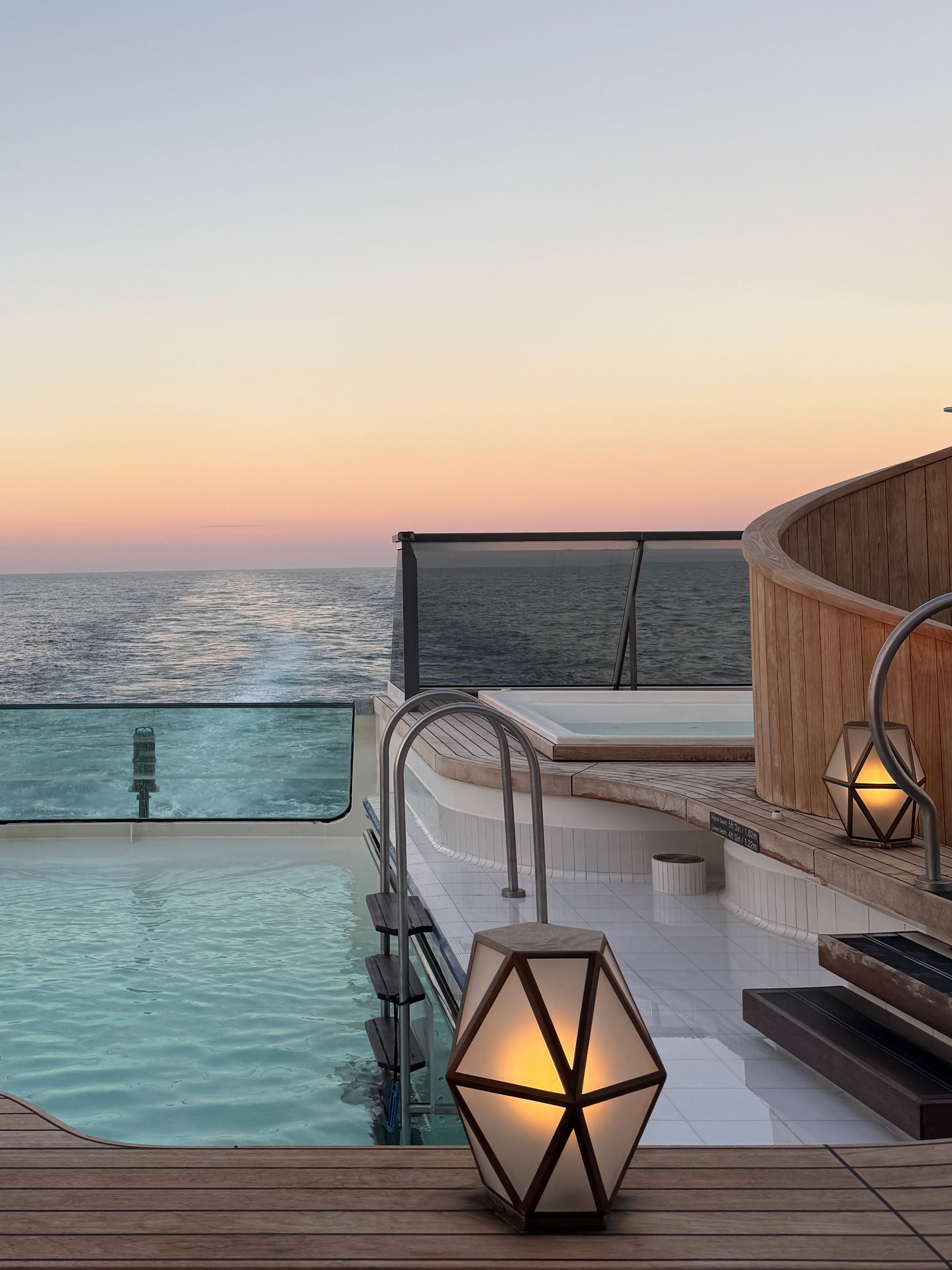 swimming pool on Seabourn Pursuit