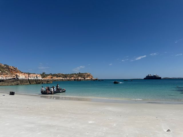 Silica Beach Hidden Island 