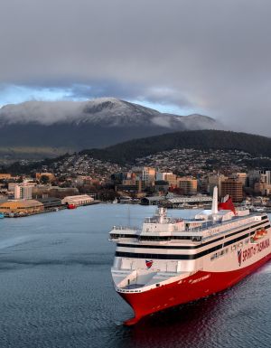 New Spirit of Tasmania departing Devonport for Geelong