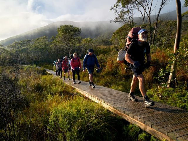 three peaks walking tour hikers