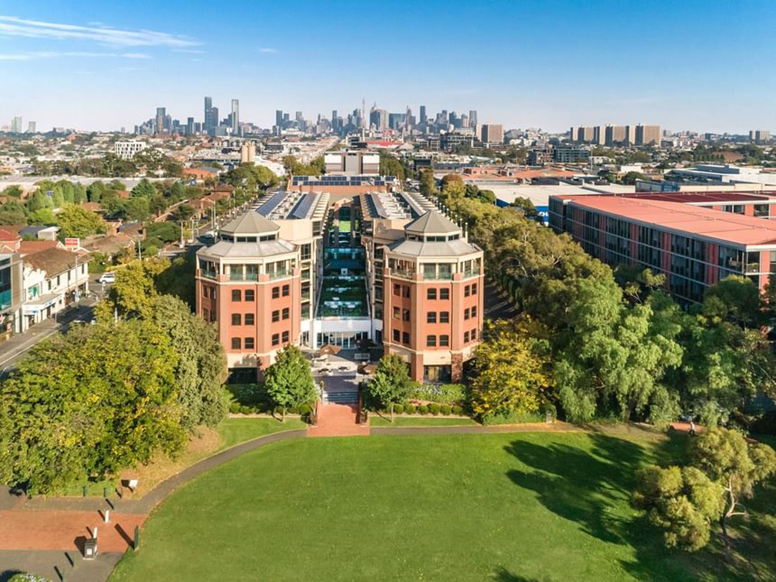 Amora Herencia Riverwalk Melbourne