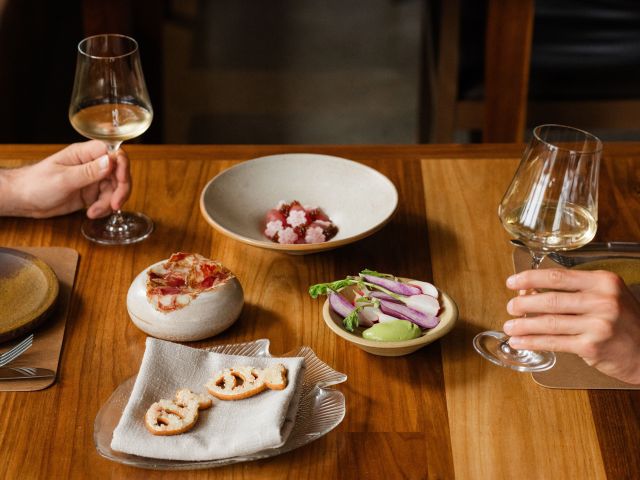 Lead by chef Ben Devlin and wife Yen Trinh, Pipit is a creative showcase of the flavours, seasons, landscapes, and producers of the Northern Rivers and Tweed Coast
