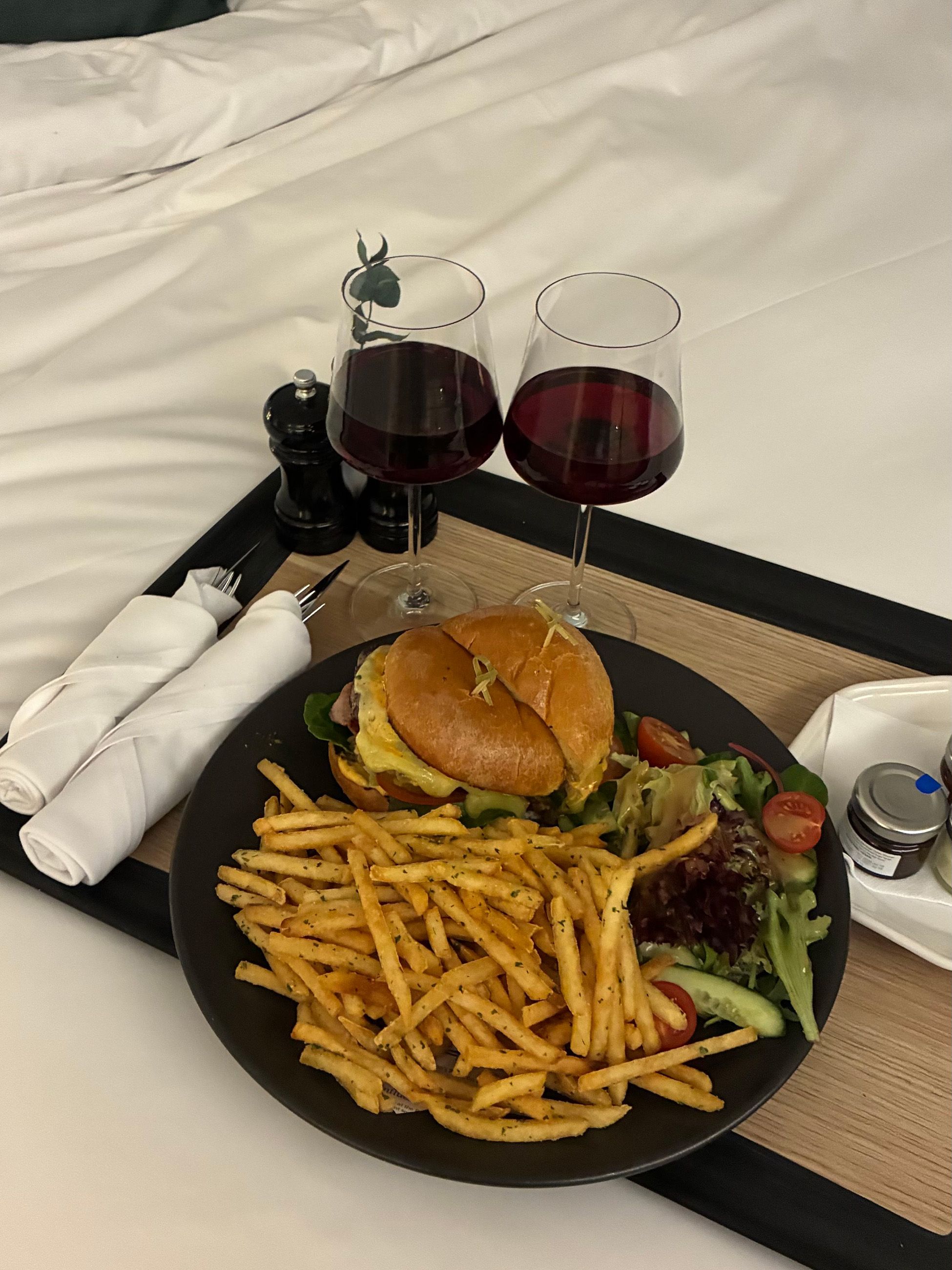 elysium manly room service