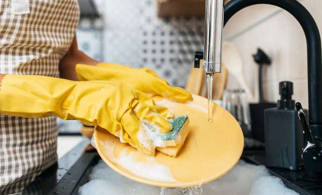 airbnb rules washing dishes